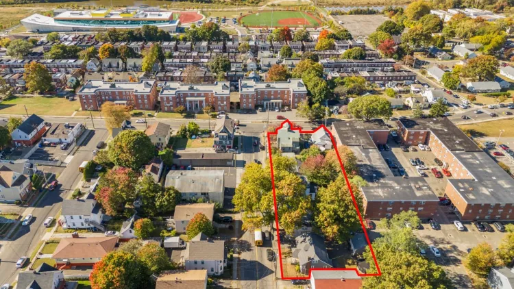 National Multifamily brokers seven-building portfolio for $1.55 million (NEREJ)